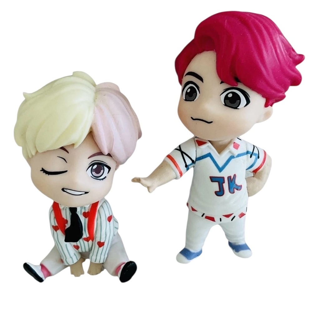 BTS Mini Figures Jungkook & V Set of 2 K-Pop Collectible Dolls 2.5”